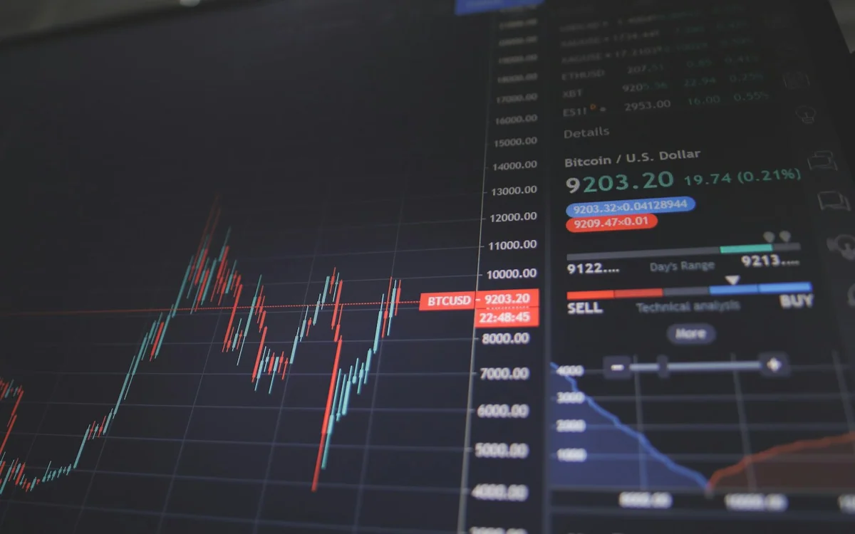 Geçici Vergi Dönemlerinde Enflasyon Düzeltmesi: 7571 Sayılı Kanun ve 2025-2027 Erteleme Rehberi
